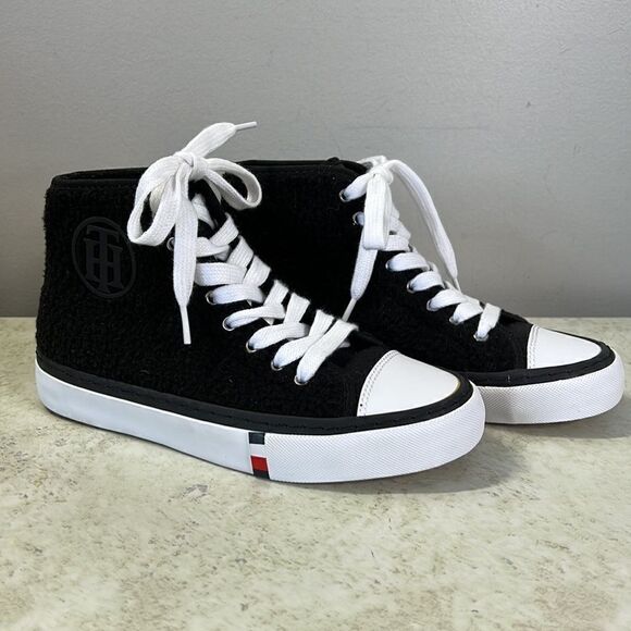 Tommy Hilfiger Faux Fur High Tops Size 6 NWOT - Picture 1 of 9